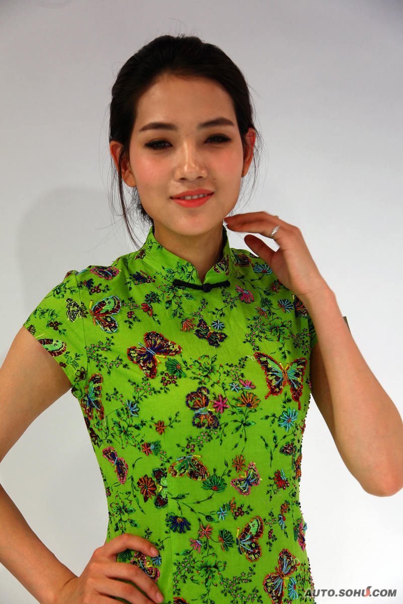 大众模特图片_乌兰托雅