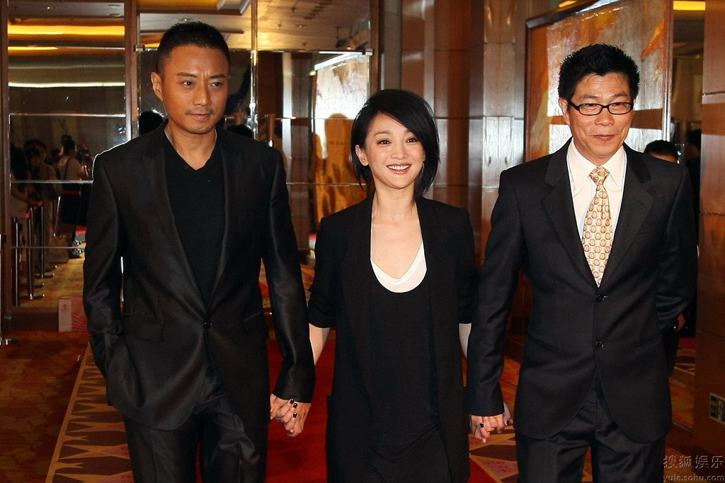 华谊兄弟明星汇在北京举行 华谊女星穿衣集体