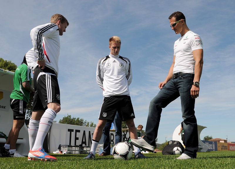 <em>舒马赫</em>高清壁纸_<em>舒马赫妻子照片</em>_舒马赫的老