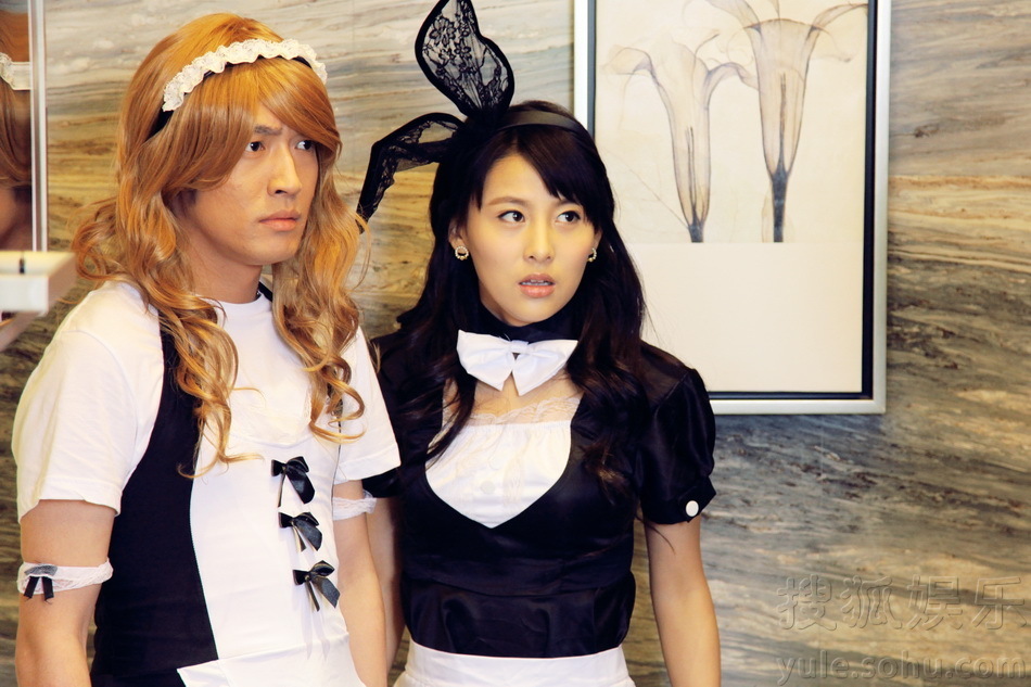 贾青《囧人》黑丝制服诱惑 张博牺牲玩反串-幸