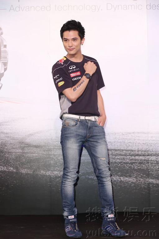  邱泽  唐嫣 邱泽  唐嫣和 邱泽 的结婚照  邱泽 的女朋