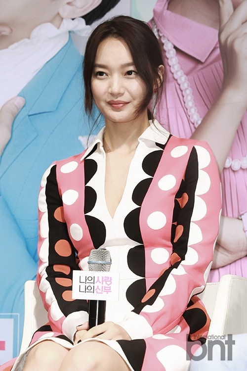 赵正熙_李智恩_赵正熙_淘宝助理