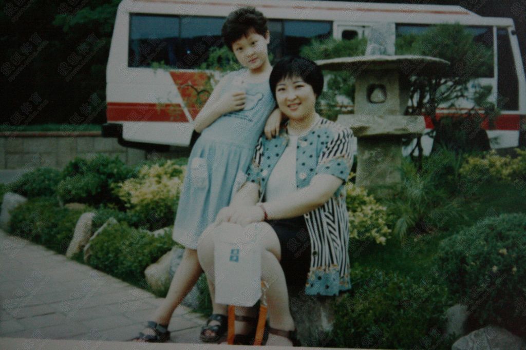 独家图:曝女排惠若琪珍贵照片 文武双全萌妹子