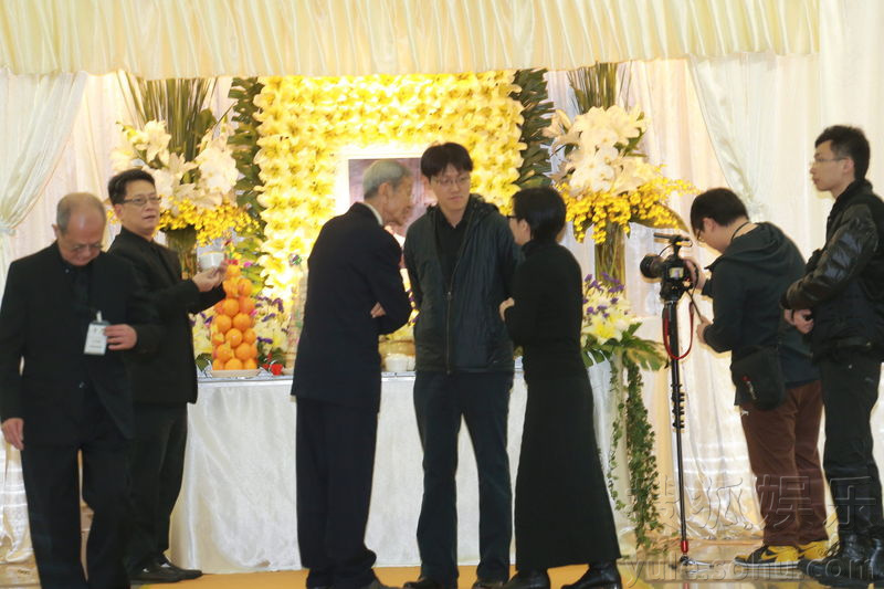 殡仪馆工作那些事漫画_殡仪馆工作人员收入(3)