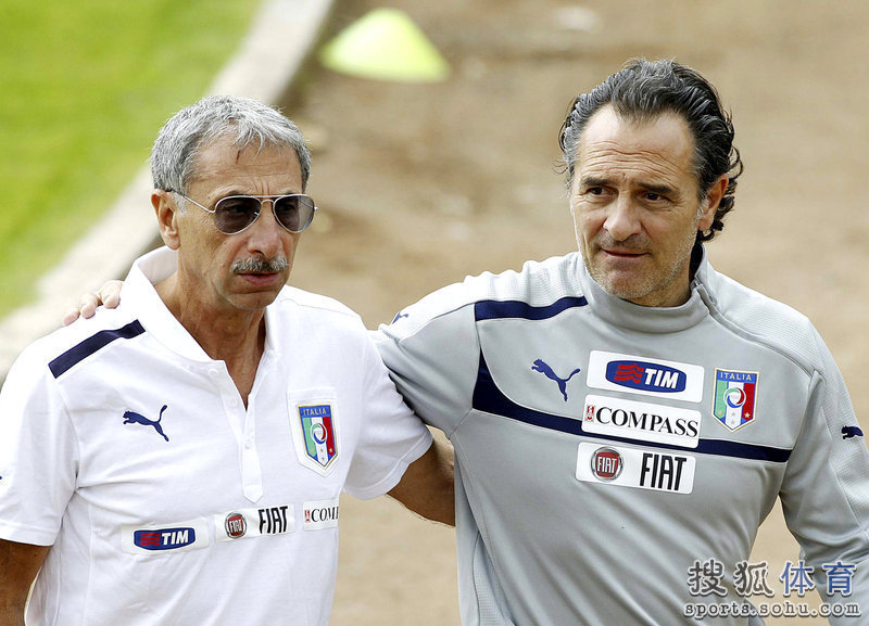 高清:意大利备战祭秘密武器 巴神搞怪本色不减