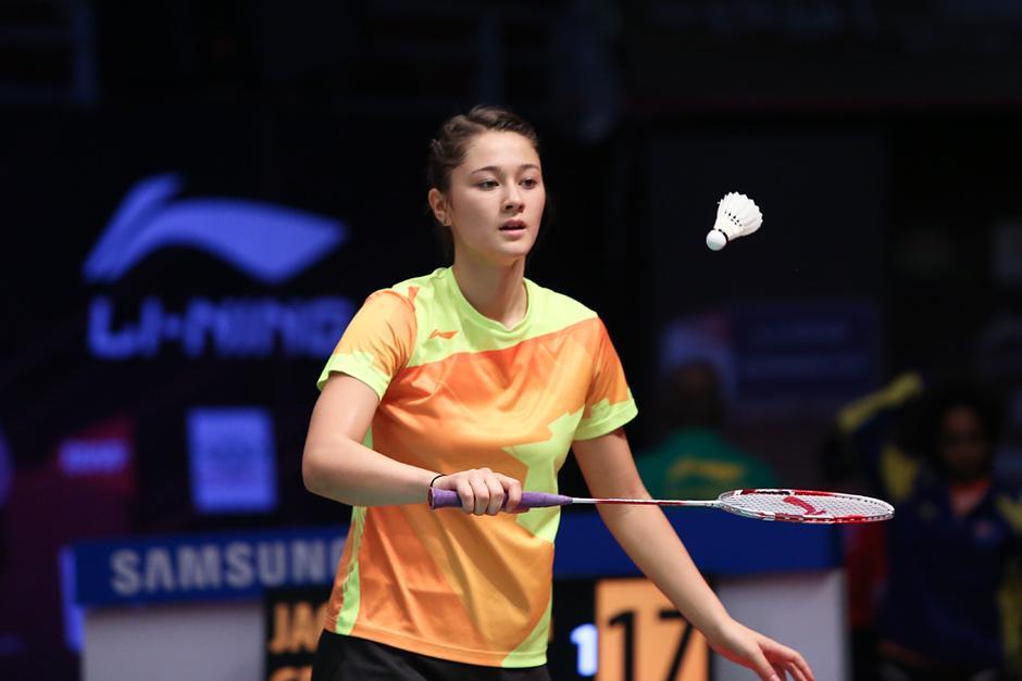 格罗娅·萨莫维尔