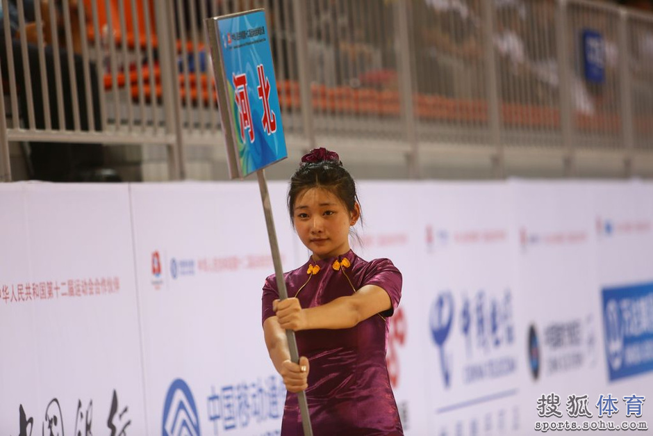 北京时间9月2日,2013全运会跆拳道比赛展开争夺,与赛场上互相针锋