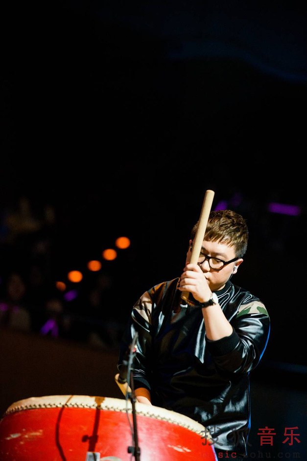 <em>好妹妹乐队</em>挑战剧院<em>演唱会</em> <em>上海</em>火爆展高人气