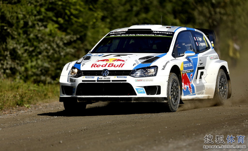 高清:世界汽车拉力赛芬兰站 拉特瓦拉驾车飞跳