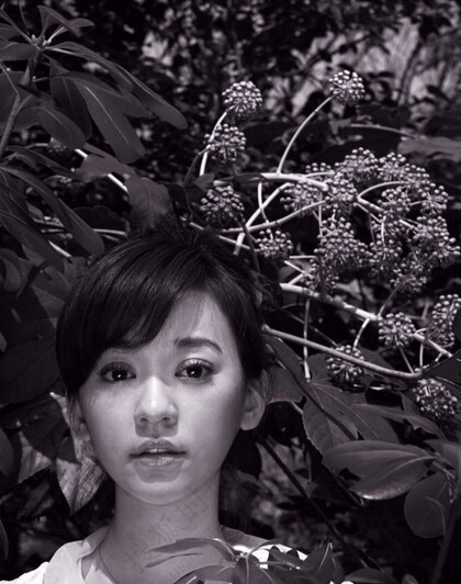 陈意涵新片裸泳剧照曝光 背对镜头脱比基尼69