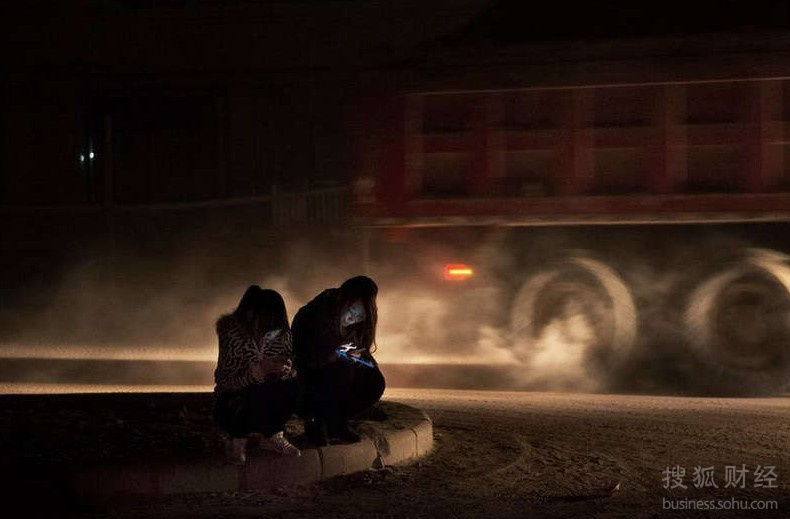 <em>富士康</em>女工<em>兼职</em>色情业:后悔没早些做这个5510