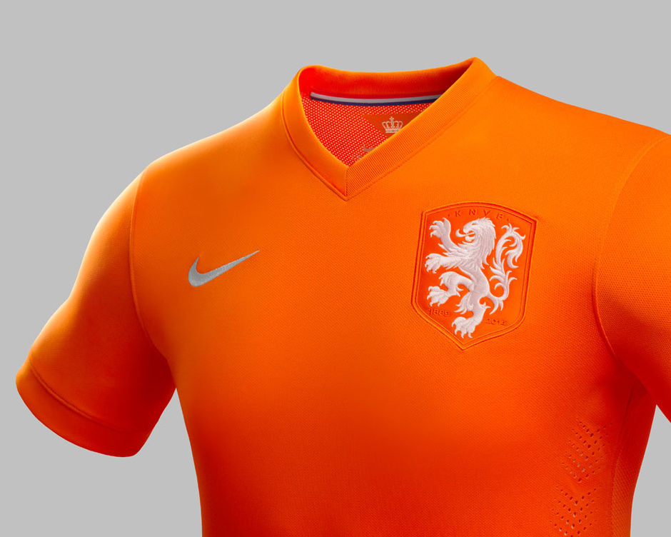 橙色永恒!荷兰发布125周年纪念球衣 采用新队