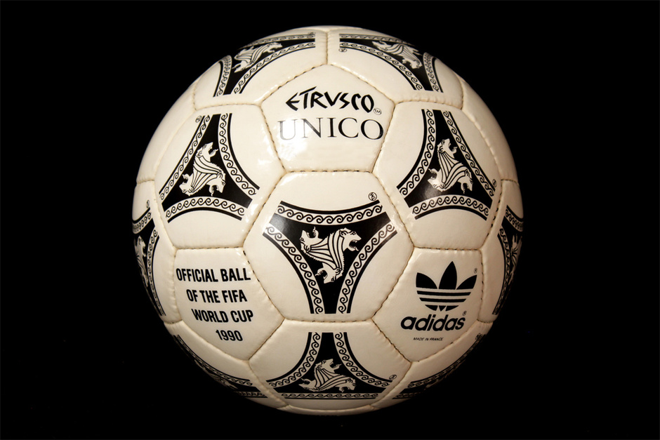 历届欧洲杯用球:六届大赛无名 探戈世界开先河