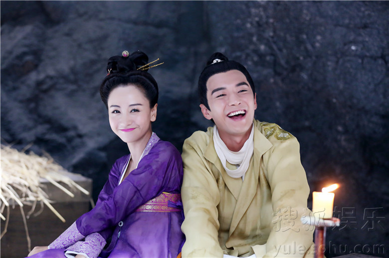 金世佳被逼问与李沁恋情 无力招架拿于正挡驾