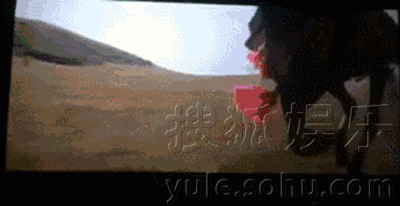 范冰冰新片惊现马震 范爷大尺度出演羞羞哒