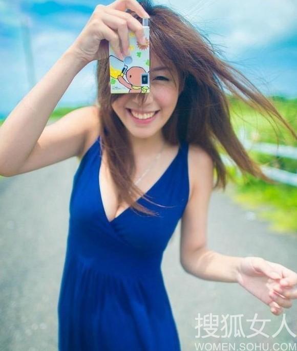 英国美胸美女私房照图片