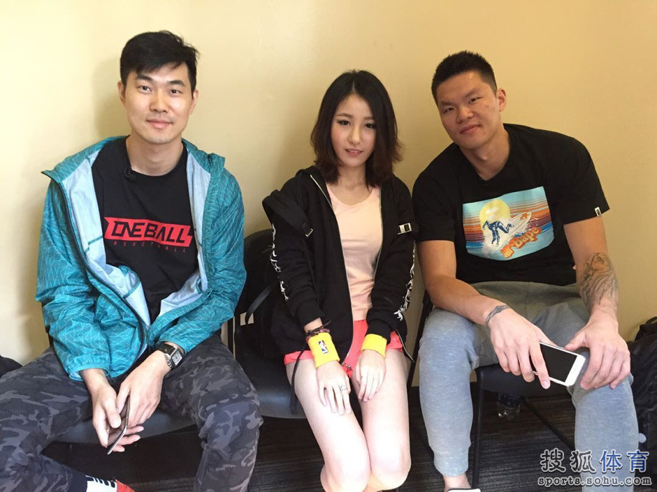 高清:搜狐前方直击科比告别 采访朱芳雨王仕鹏