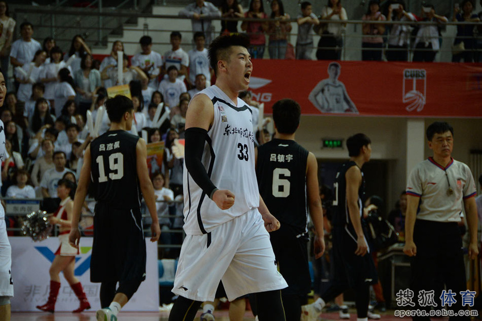 体育 篮球 cba 2013-14赛季 责编:王文平 球员怒吼 5