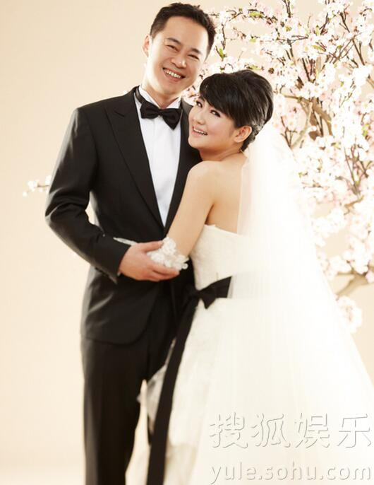 Selina张承中恩爱旧照 五年婚姻终破裂-娱乐频