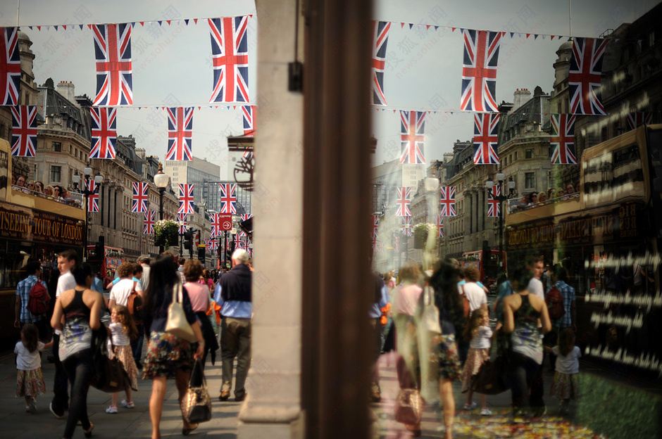 邹市明老婆_邹市明第二战收入(3)