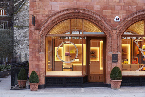 奢侈皮具品牌MOYNAT伦敦开设新店6360329-