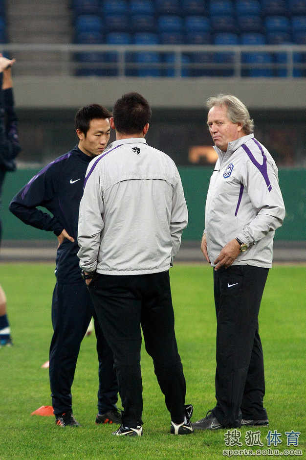 高清:阿里汉中国执教回顾 率泰达获足协杯冠军