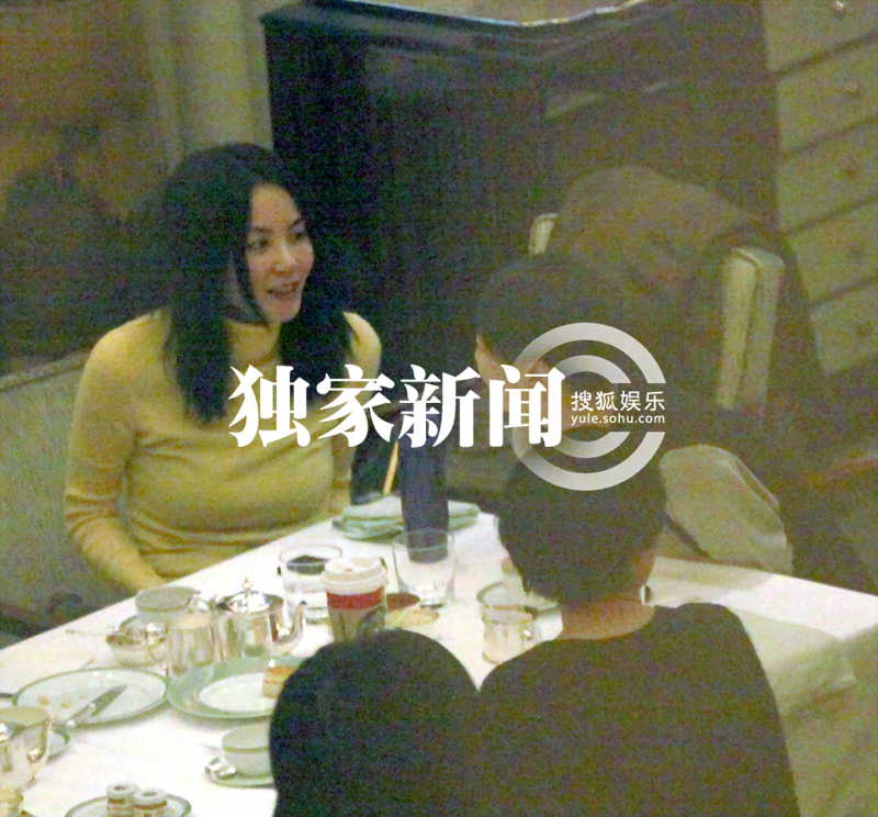 独家:王菲婚戒终摘除 广告身价涨至3500万