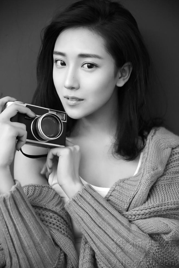 菅韧姿慵懒写真 清新调皮演绎<em>可爱性感女人</em>69