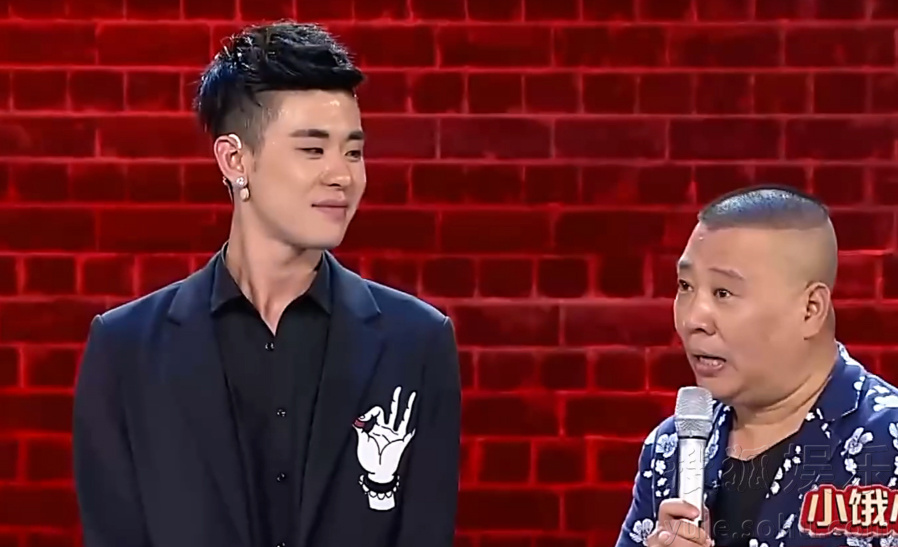 郭德纲现身南京医院 看望受伤徒弟张云雷8694737-娱乐频道图片库-大视野-搜狐