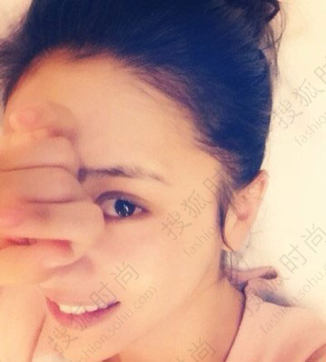 明星晒素颜:邓紫棋清纯减10岁胜茜拉6367437