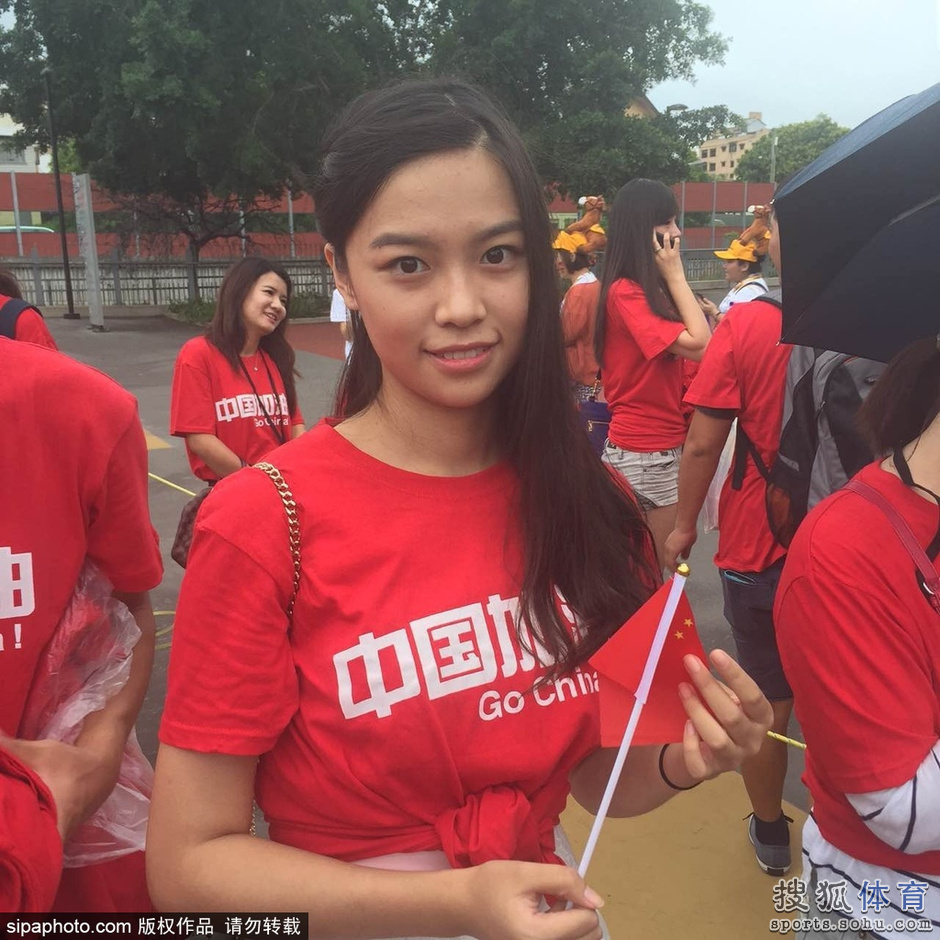 <em>亚洲</em>杯14<em>日</em>美女汇总:清纯<em>妹</em>惊为天人 胸插国旗