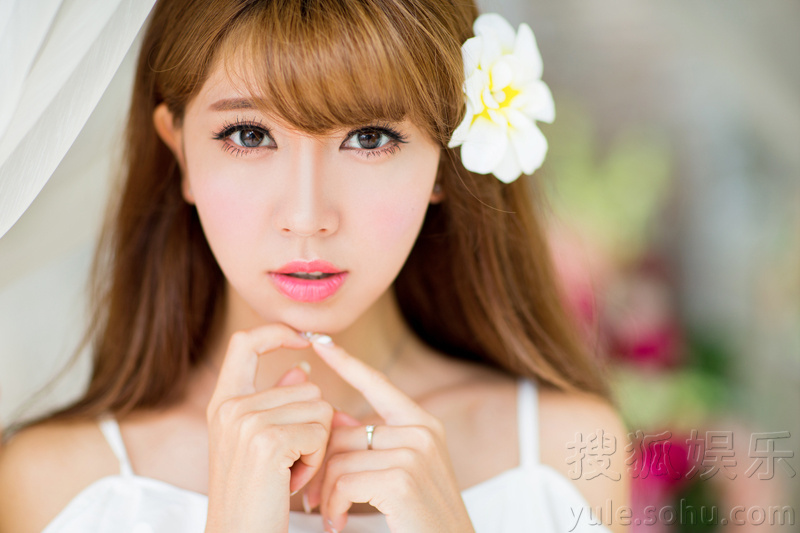 呆萌女神李梦颖甜美写真 似akb48成员小岛阳菜
