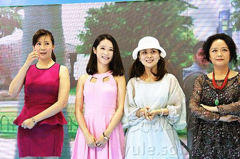 杨旸携剧组《诱惑》亮相国际影展 被赞白富美