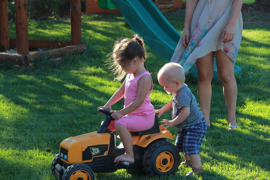 走近匈牙利击剑世家 父子三剑客与中国结缘(图