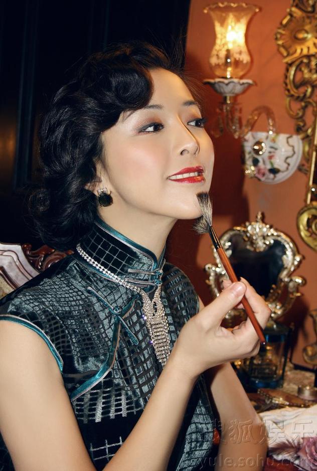 黄小蕾影视剧中旗袍盘点 呈现民国时代女性魅力