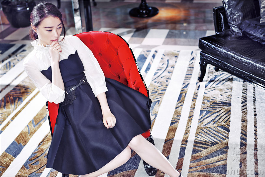 吴越春意花漾大片曝光 尽袭优雅女人香