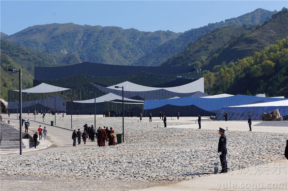 王潮歌执导大型情景剧《又见五台山》首演现场