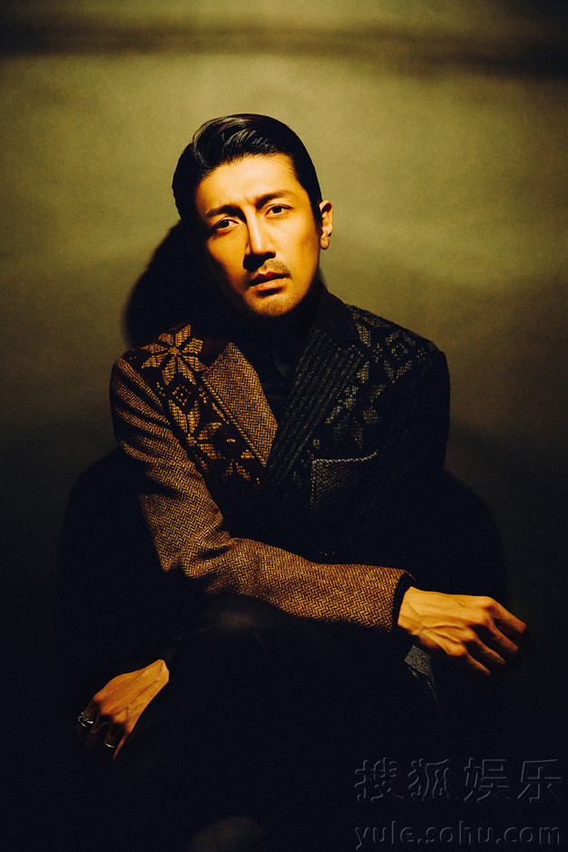 张鲁一曝光最新电影写真彰显忧郁型男魅力