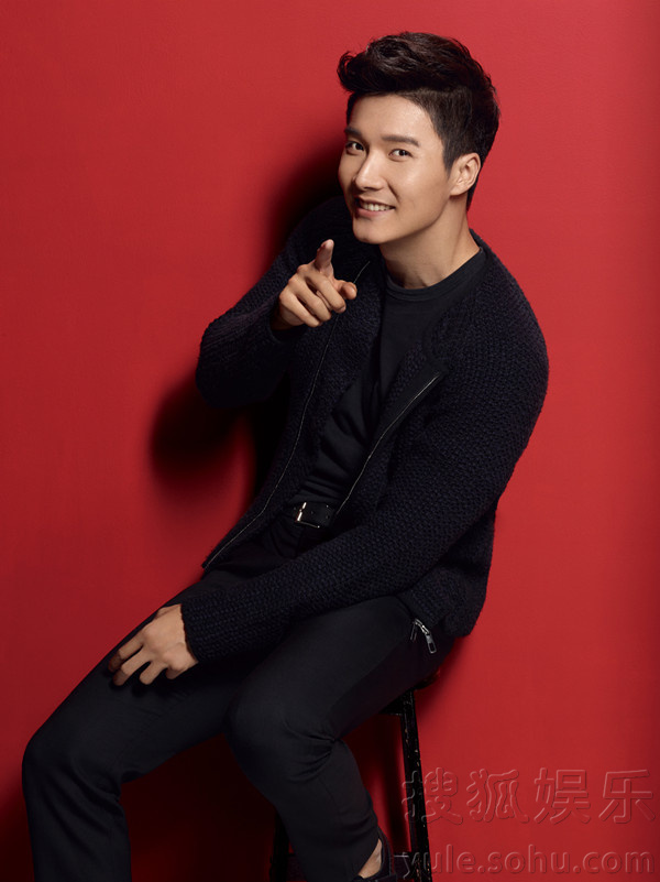 李泰阳光写真皎如日星 魅惑诠释新型暖男音符