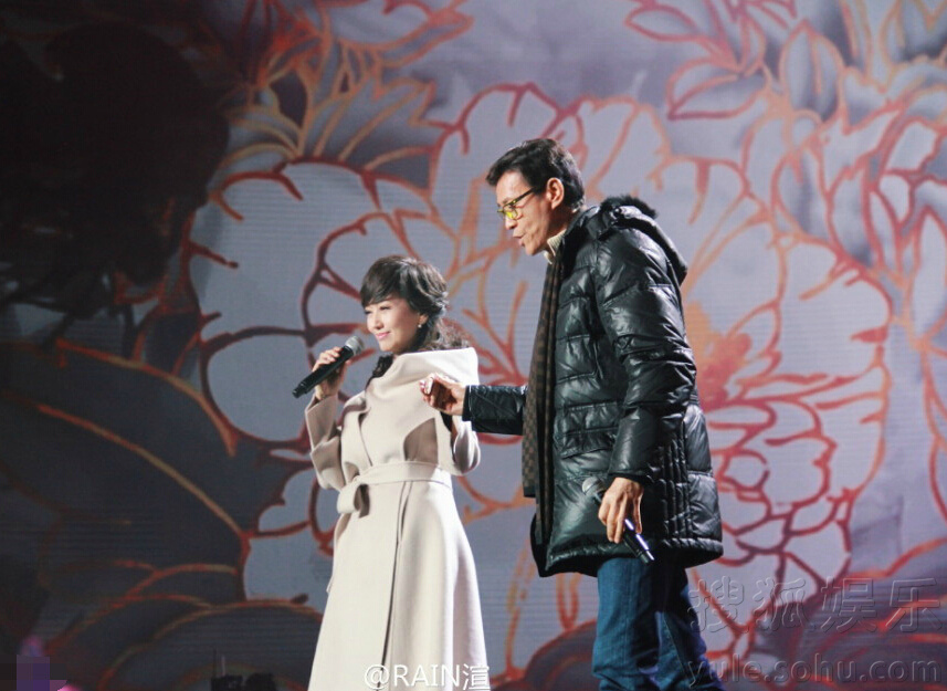 再续前缘!郑少秋赵雅芝25年后合体演出(组图)