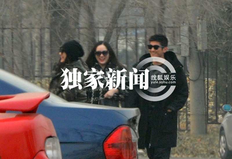 独家:霍思燕杜江会友吃饭 幼儿园附近踩点600