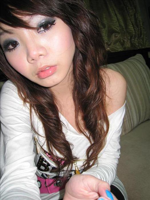 记者暗访丝袜减压会所 大批女学生争相<em>兼职</em>50