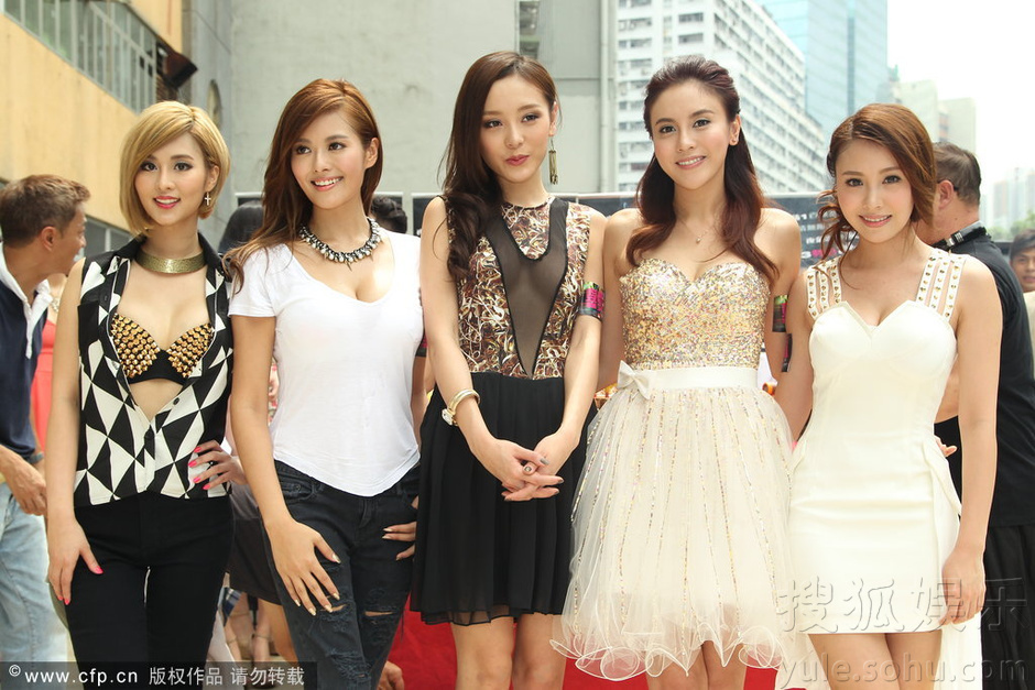 《<em>喜爱</em>夜蒲3》开机 女星<em>穿</em>铆钉<em>胸衣</em>秀事业线-