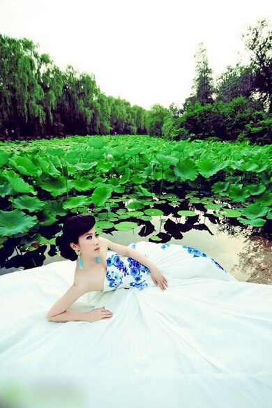 芙蓉姐姐征婚钟情王思聪 豪宅曝光不输大牌明星