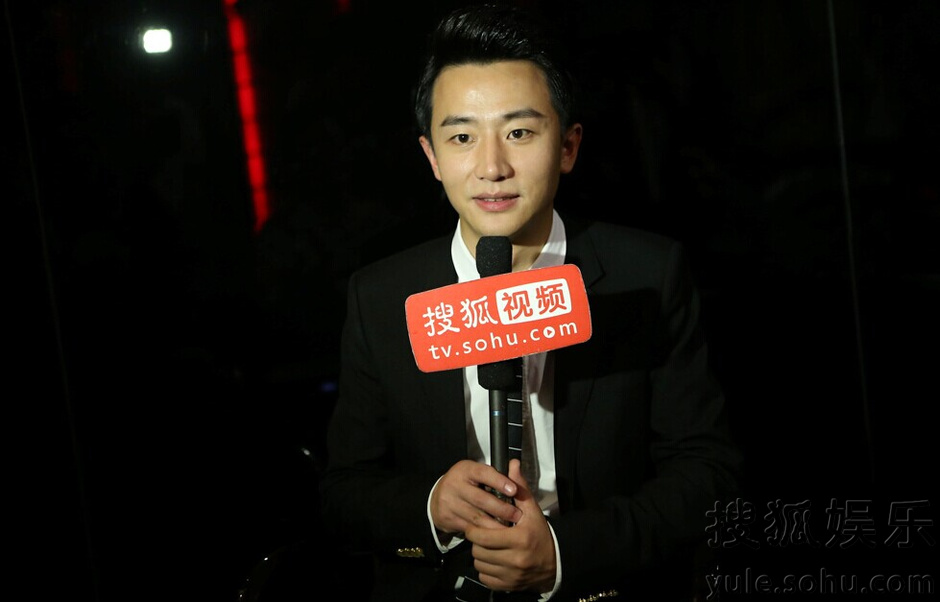 麻辣对话丨黄轩:拍床戏挺累的,生理没快感736