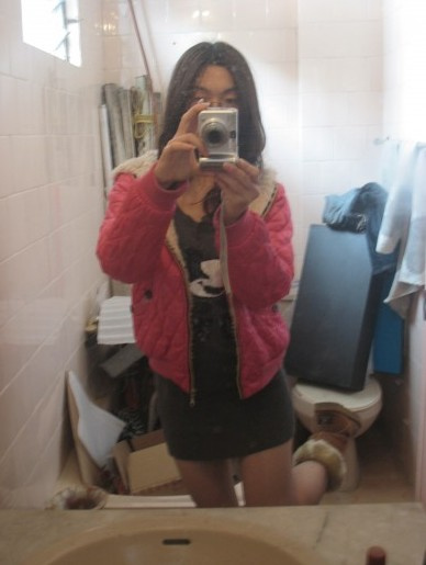 <em>妹子</em>都喜欢去男厕所玩自拍吗5703485-Wap频