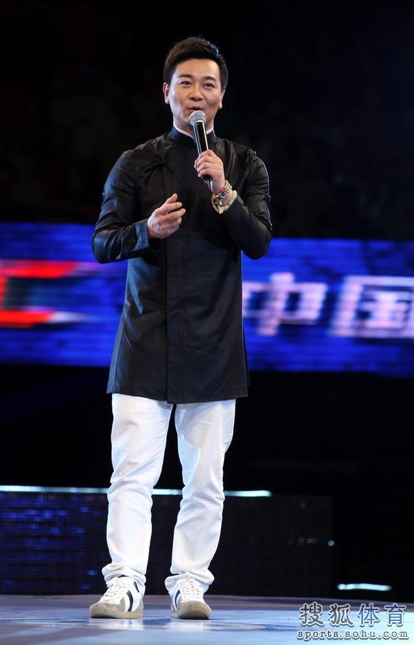 幻灯:中国真功夫武术散打赛 吴樾助威亲自上阵