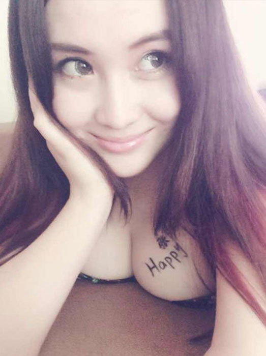 长腿大赛PK比胸大赛美女晒胸大尺度无节操57