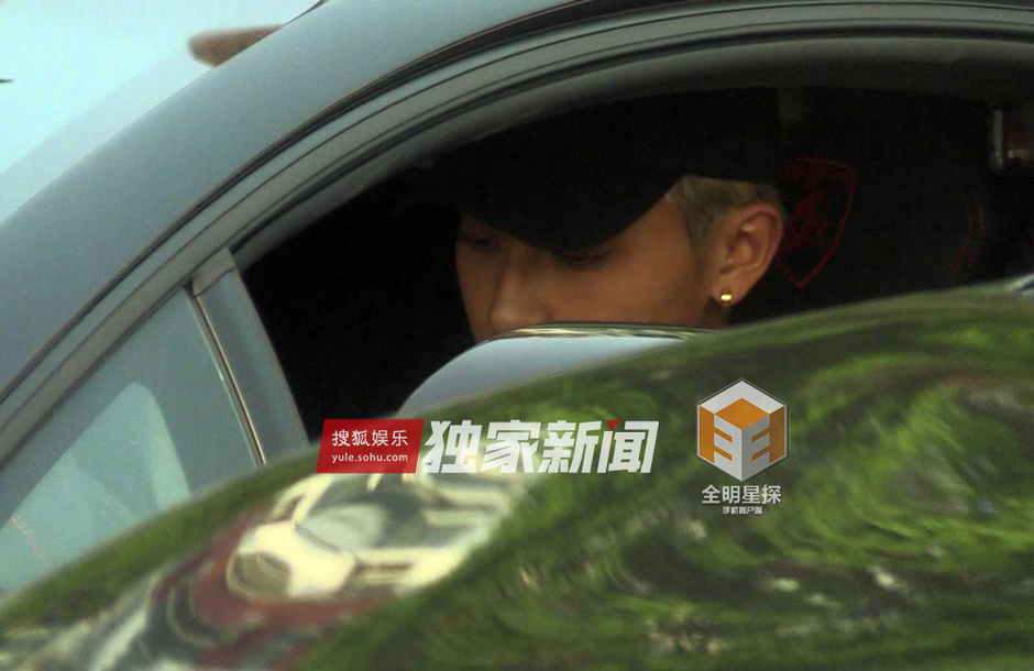 独家:豪车如风常伴吾身 黄子韬携助理驱车兜风