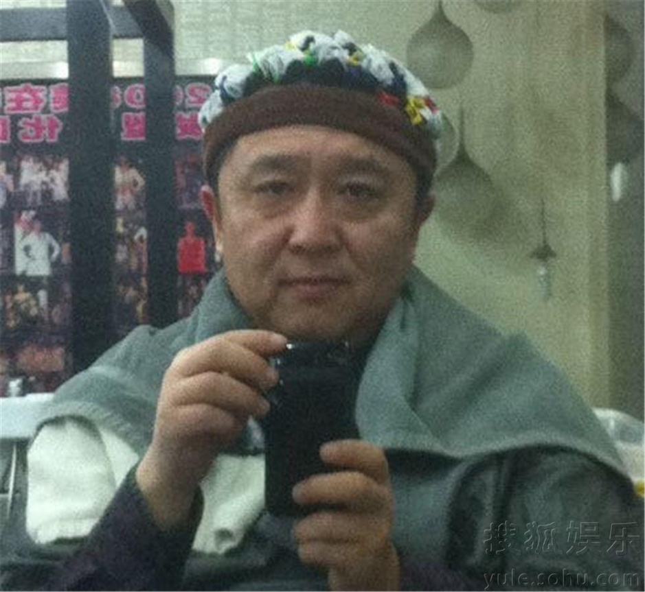 就光于谦爱烫头?郭德纲也曾烫过卷发